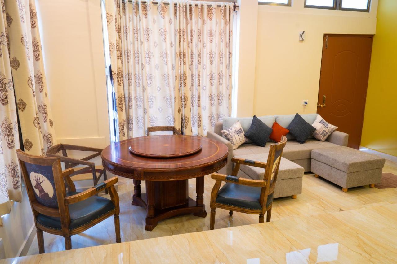 Alcove Resort Vagator Luaran gambar