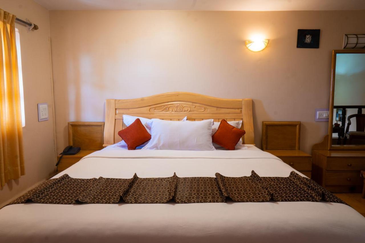 Alcove Resort Vagator Luaran gambar