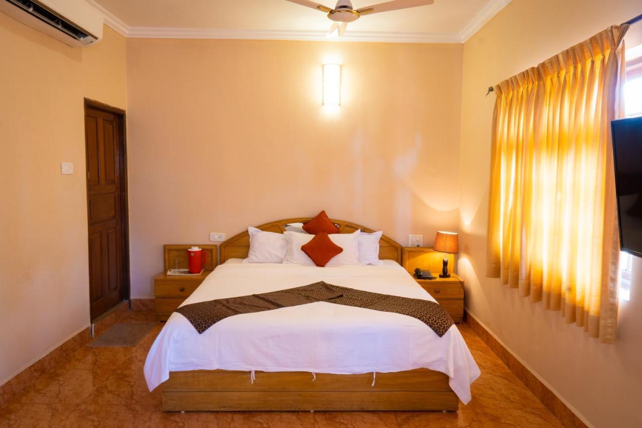 Alcove Resort Vagator Luaran gambar