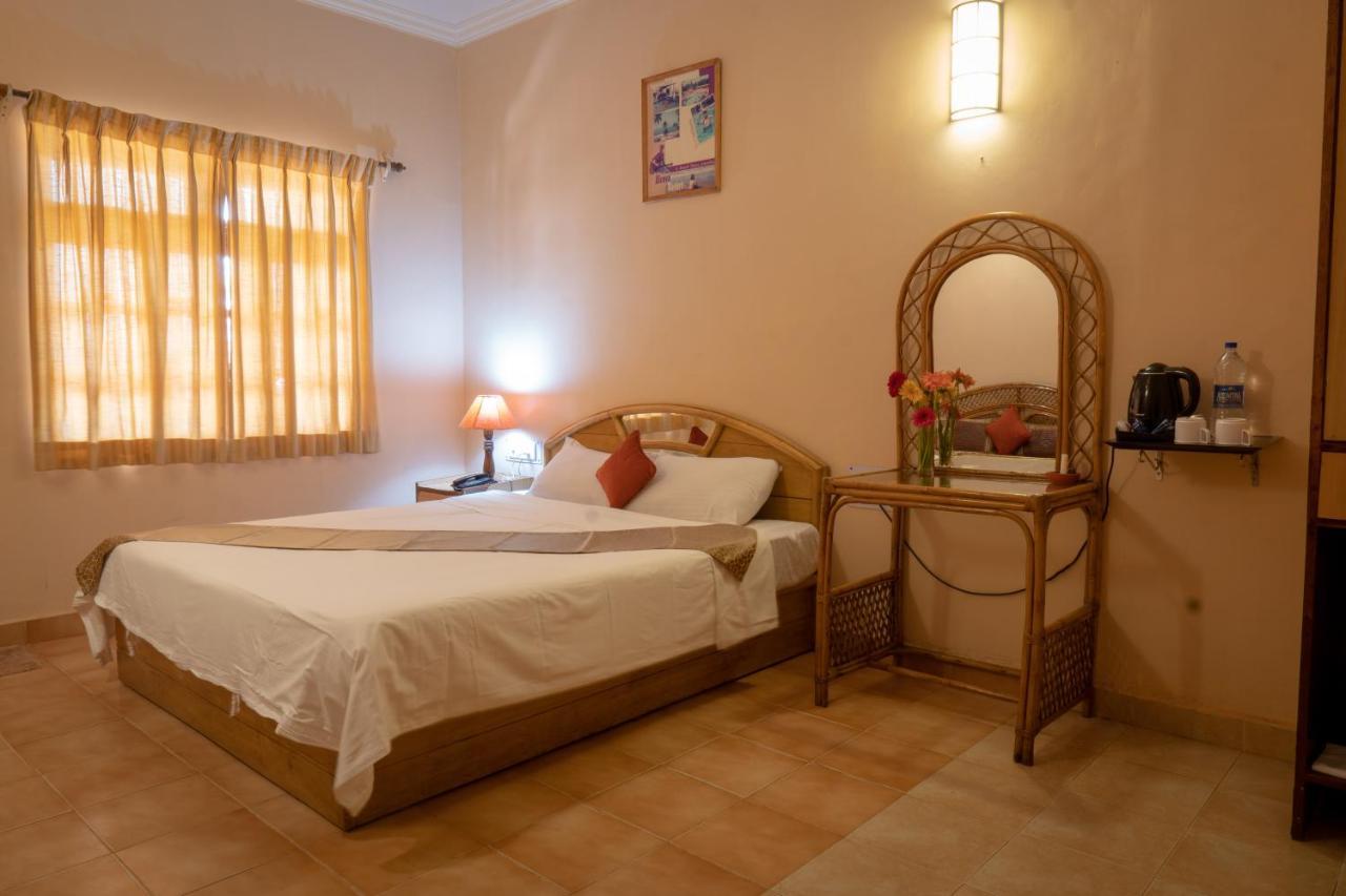 Alcove Resort Vagator Luaran gambar